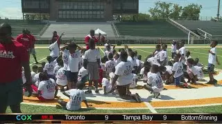 Retired NFL player Don Carey holds 2nd annual Steam day/football camp