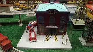 Toy Depot Vintage Train Collection Display Operating Accessories
