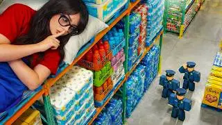 I Secretly Lived in A Grocery Story in Roblox...