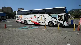 隆進旅遊巴士車隊離場