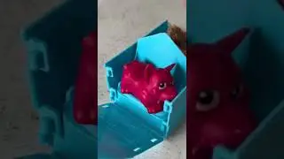 Kinetic sand doggie dig 🐶 #digging #oddlysatisfying  #dig #relax #kineticsand #sand #viral #fyp