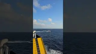 Fast Boat Eka Jaya Tujuan Gili Islands Berpapasan KM Kirana 7