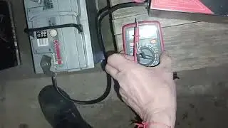 How much power does the UPS itself draw from the battery? Part 1