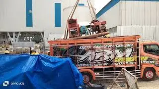 Rough terrain crane kato sr-250,in action 
