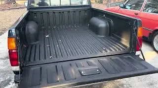 Обновление за шесть месяцев, самодельное покрытие кузова Herculiner, Nissan D21 Hardbody
