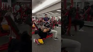 Incline dumbbell press 💪