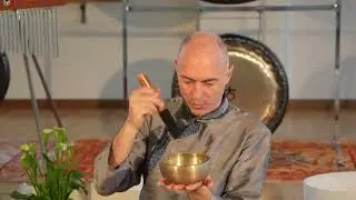 Massaggio sonoro, campane tibetane, bagno di Gong, meditazione