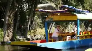 D&eacute;couvrez les canaux de Xochimilco au Mexique!