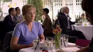 Nurse Jackie: How do you fuck up a chicken caesar