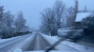Neve sul Monregalese: la strada tra Vicoforte e Mondov&igrave; Piazza