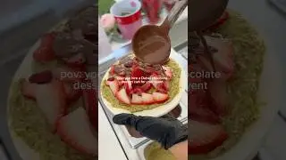 We got your events! 🍓🍫#dubaichocolate #chocolate coveredstrawberries #dubaidessert #waffle #obleas