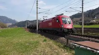 Taurus LOK der &Ouml;BB in Niklasdorf beim Bahn&uuml;bergang Foriach