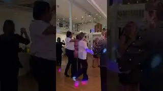💃 &ldquo;I Will Survive&rdquo; Wedding Dance Floor Takeover | SkillzPlus Entertainment