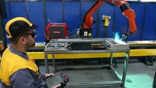 12 Eksenli Hassas Kaynak Robotu