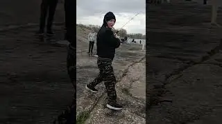 первая рыбка,на спининг