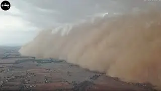 Giant Sandstorm Passes Through City Caught on Camera - Natural Disaster | FreeFall