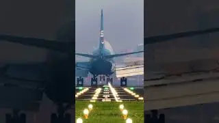 Boeing 747 Silk Way Cargo smoky touchdown!✈️💨 #boeing747 #planespotting