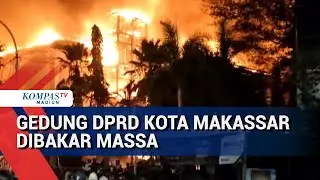 Pendemo Jebol Pagar dan Bakar Gedung DPRD Kota Makassar