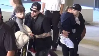 Joel Madden Arrives Home With The Kids And Nanny That Looks Just Like Nicole Richie