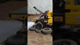 RC Cars Take on the Tire Crossing Challenge! 😱🔥 #rcoffroad #rcoffroad #rcadventure