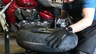Bridgestone Battlax S22 street motorcycle tire change with manual tools,at home.