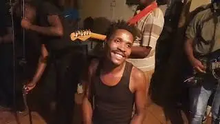uwezi amini WALIDANCE ADI wakafuja stage uko gikuru mwea maima ASU