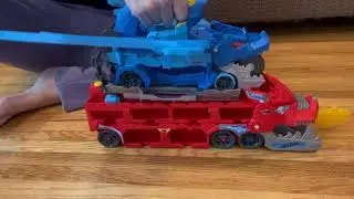 Hot Wheels Dual Dragon Transporter in Action! Toy Review