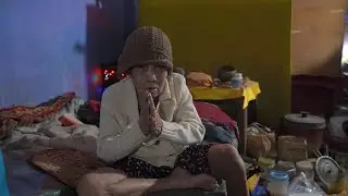 Kì Lạ Bà Lão 84 Tuổi Ăn Cơm Với M.A Sống Trong Trạm Điện Bỏ Hoang