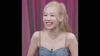 Nayeon and Yuna having the time of their lives together #Twice #ITZY #Nayeon #Yuna
