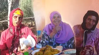 ادريسية شرات الدجاج وريشاتو وطيباتو مع لالة هموشة وجمعة ليوم ناشطة
