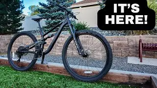 Unboxing Walmart&rsquo;s Most INSANE Mountain Bike