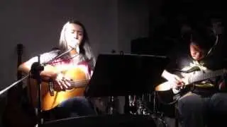 IKA (Aki 黃淑惠)／Yellow（cover）(20131010@女巫店 )