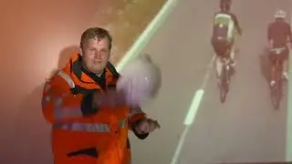 Dominik Schuurmann, Ingenieur und Bau&uuml;berwachung im Bereich Stra&szlig;en- und Radwegebau bei Stra&szlig;en.NRW