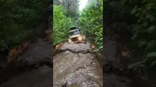 0821-2530-0857 offroad lembang, paket murah offroad, landrover off road, lembang sejuk