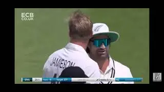 what a ball by Kyle Jamison ❤️🙏🙏 in swing in middle stamps 👍👍