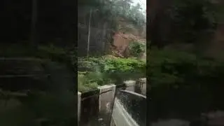 Mudslide on Western Express Highway,Kandivali,Mumbai(1)