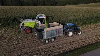 Mais H&auml;ckseln mit einen neuen 970 Class Jaguar