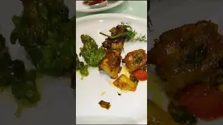 Aaj gaye bahar khana khane🥰| Shotfid|terending shot| subscribe| cooking#food@ALISHASAIFI1