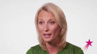 Actress: Heroes - Carrie Paff Career Girls Role Model
