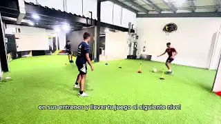 Ejercicio de pases con escaneo 🧠 #videos #futbol #escaneo #entrenamientodefutbol #parati