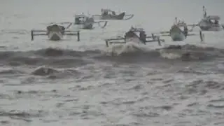 Speedboat pulang ombak air banjir 18 jan 2026 minggu di#beach #plawanganpuger 
