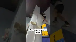 We found a secret door!!