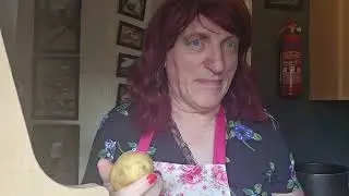 Episode 15  -  We cook a Mince stew  -  (Mince 1)