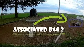 Losi Tenacity and Associated B44.2