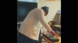 Scan - Distorted Ambient Soundscape - Guitar and Eurorack