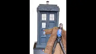 3D Printed and Painted Tardis, Plus Pilot