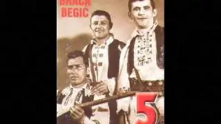 ILIJA I MARKO BEGIC-JUTROS RANO BAS U ZORU.wmv