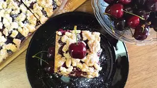 The BEST Cherry Pie Recipe - Cherry Pie Crumb Bars - Tart&euml; Me Qershi