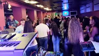 Sam roma pisek  Zabava pisek.