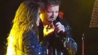 Malú con Pablo Alborán 